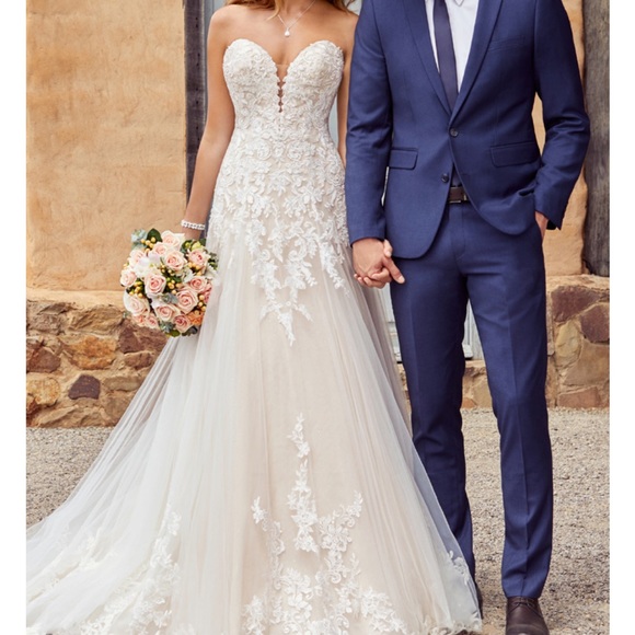 Sophia Tolli wedding dress in tailored size 6 - Picture 12 of 12